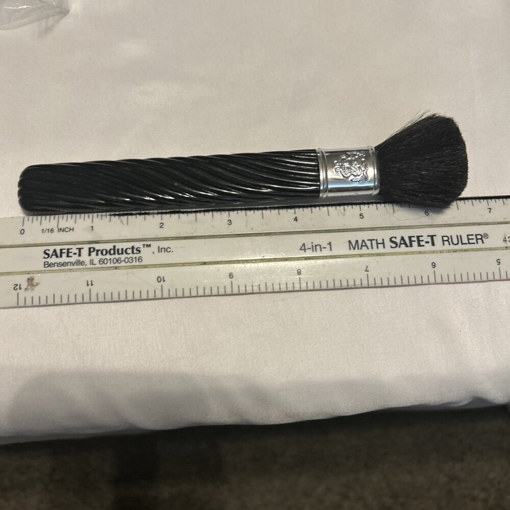 Borghese Powder Blush Finishing Round BRUSH NEW 6.5” Long New Original Style